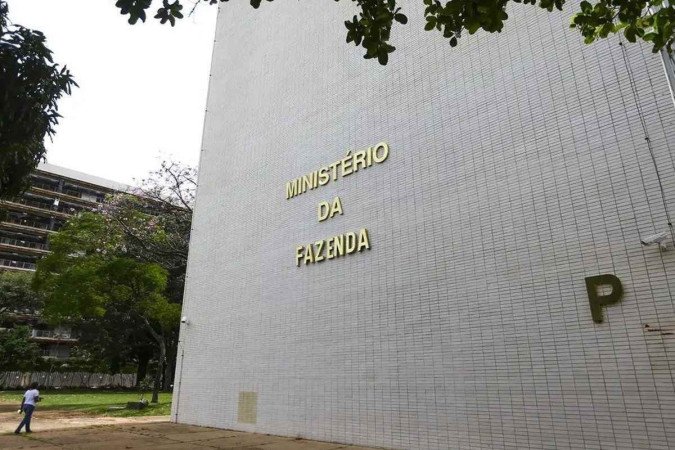 Após PIB acima do esperado, Fazenda pretende revisar alta de 2024 para perto de 3%