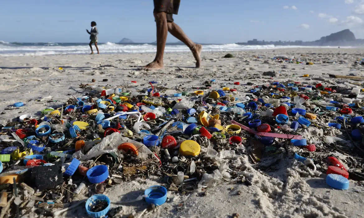 Reciclagem abaixo de 10% expõe fragilidade do Brasil - 