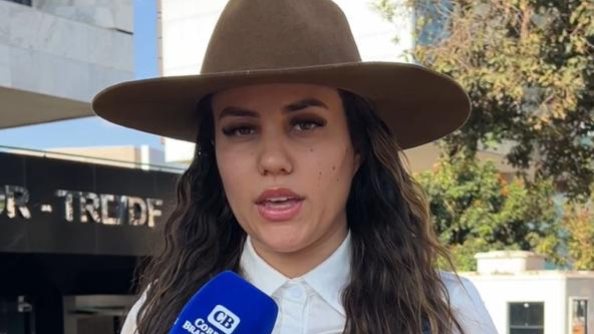 Candidata mais jovem do DF pretende homenagear o pai, se for eleita | Em alta na política - Candidata mais jovem do DF pretende homenagear o pai, se for eleita | Em alta na política -