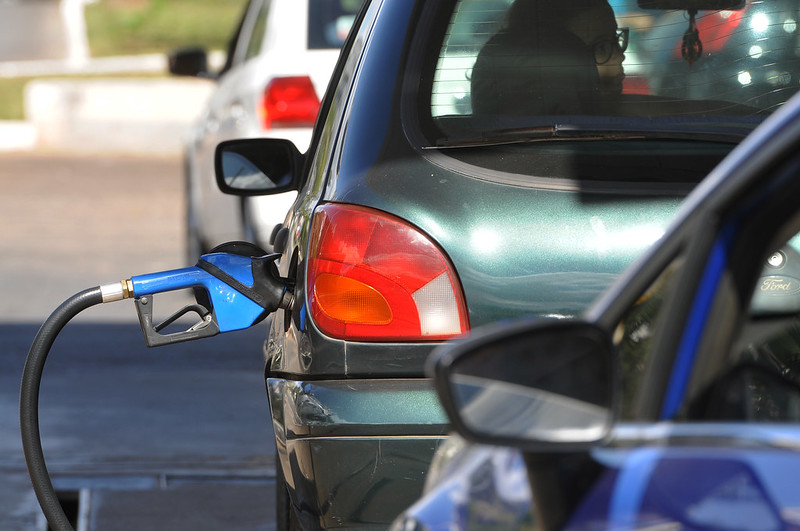 Gasolina no DF tem a maior alta do país, de 1,65%, e chega a R$ 6,79 o litro 