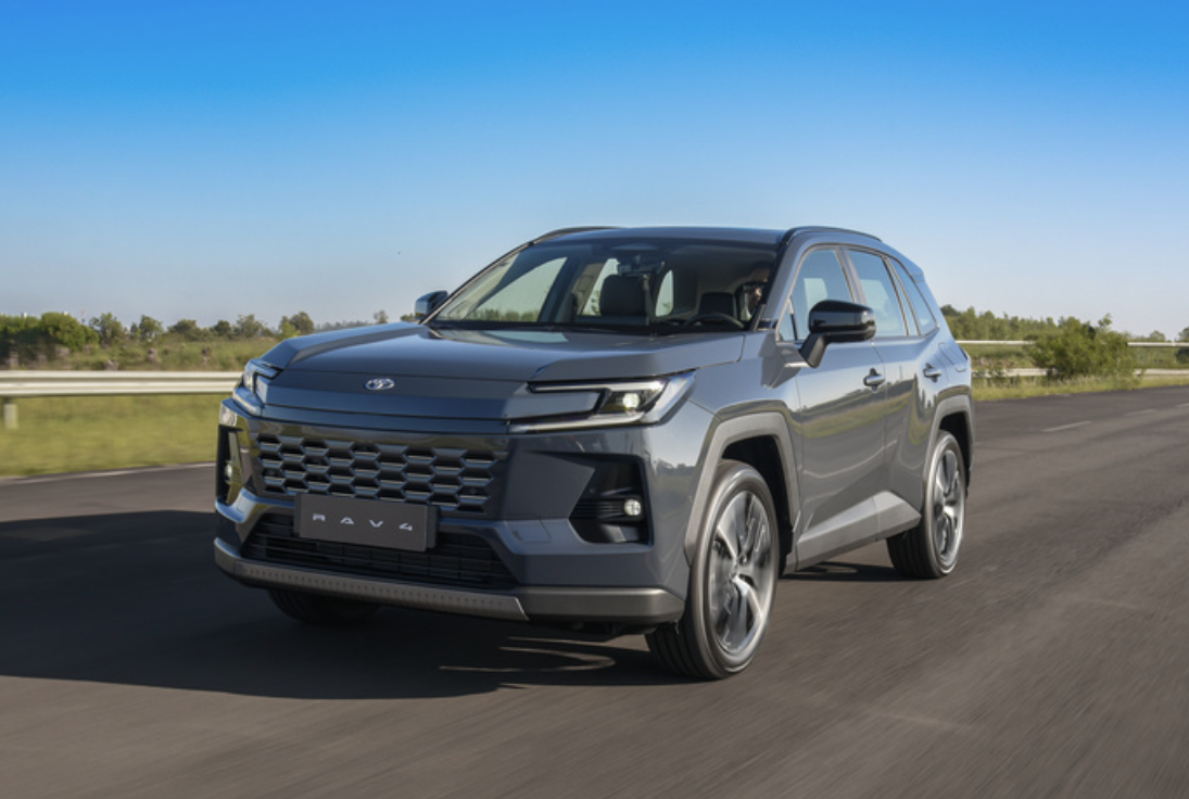 RAV4 híbrido full custará a partir dos R$ 317 mil - Multieixos com Renato Ferraz - 