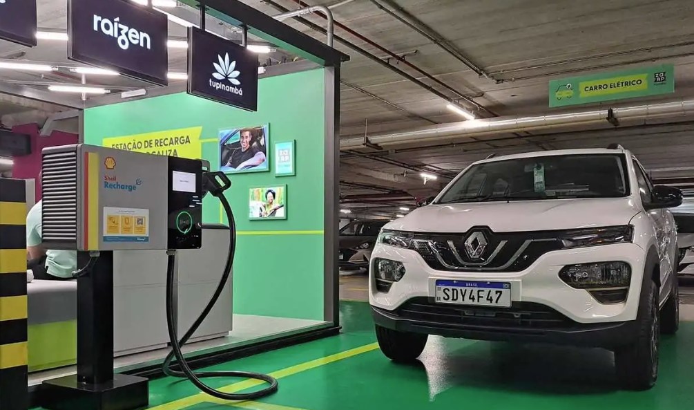 Vai comprar um carro elétrico usado? Veja o que avaliar - Multieixos com Renato Ferraz - 