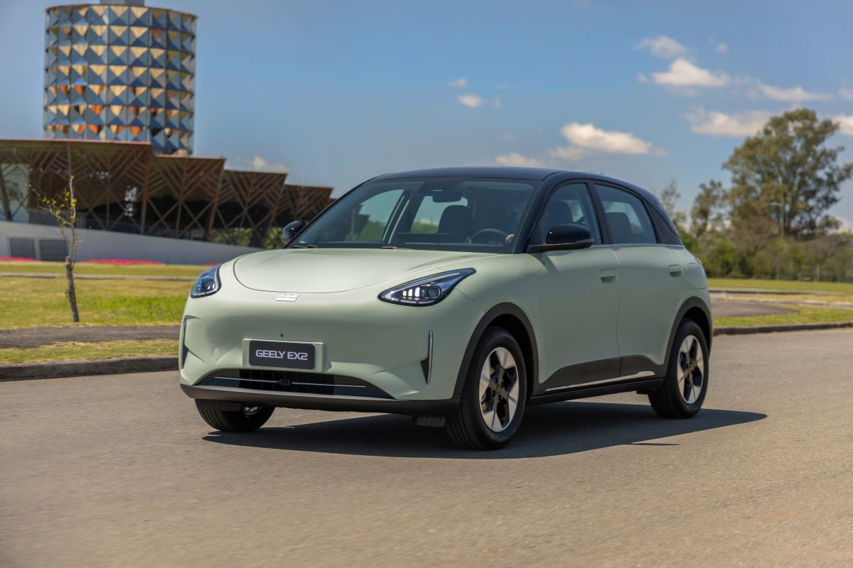 EX2, o elétrico da Geely: mais carro por menos dinheiro