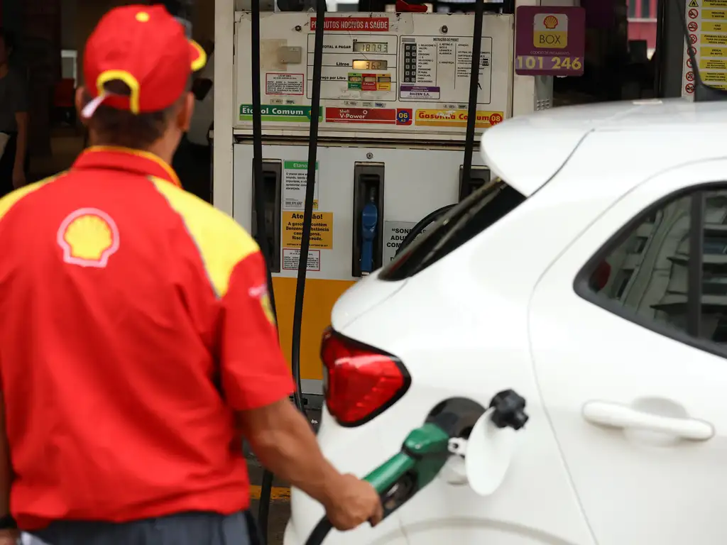 Gasolina no DF sobe 2,23% na 1º quinzena de setembro - Multieixos com Renato Ferraz - Gasolina no DF sobe 2,23% na 1º quinzena de setembro - Multieixos com Renato Ferraz -