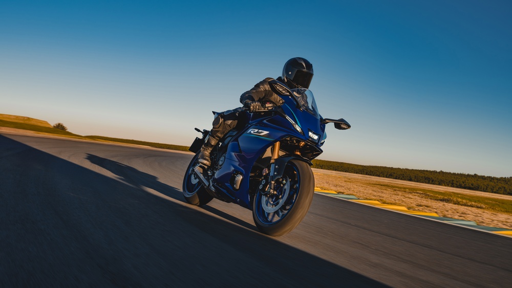 Nova Yamaha R7 tem preço confirmado para o Brasil - Multieixos com Renato Ferraz - 