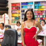 A empresária Louback Jacoby é a dona e designer da marca homônima | Foto: Mariana Campos