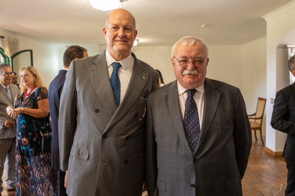 O secretário-executivo de Relações Internacionais, Paulo César Chaves, e o embaixador da Rússia, Alexey Labetskiy | Foto: Mariana Campos