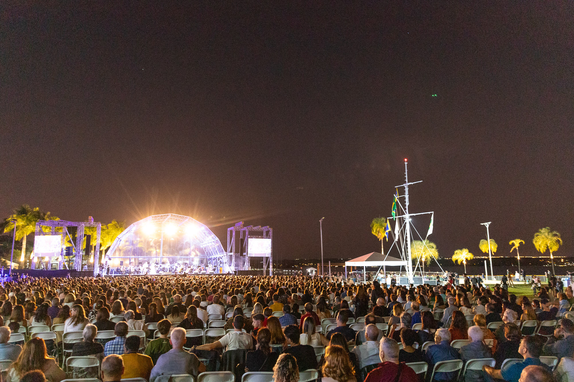 Em 9 de agosto, o Iate in Concert trará a Orquestra Sinfônica do Teatro Nacional e a música francesa para o palco em um fim de tarde emocionante no Iate Clube de Brasília | Foto: Mariana Campos/CB/D.A Press