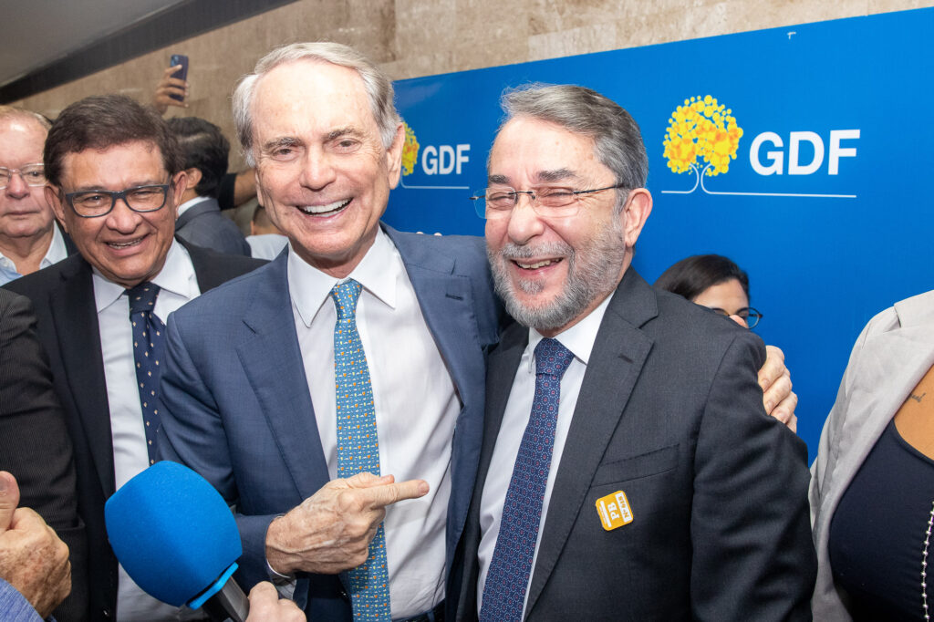 Paulo Octávio e o presidente do Correio Braziliense, Guilherme Machado