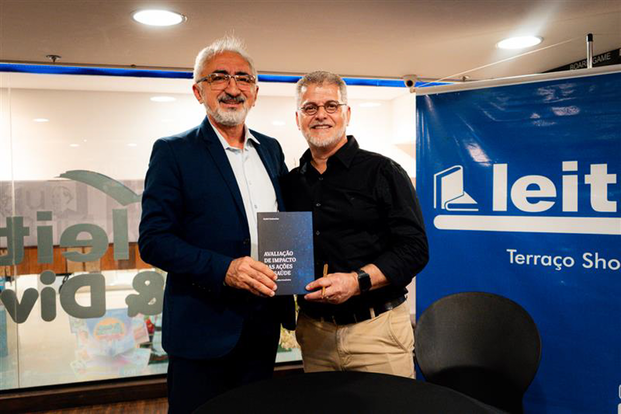 Obra de André Guimarães sobre avaliação em saúde movimenta noite no Terraço