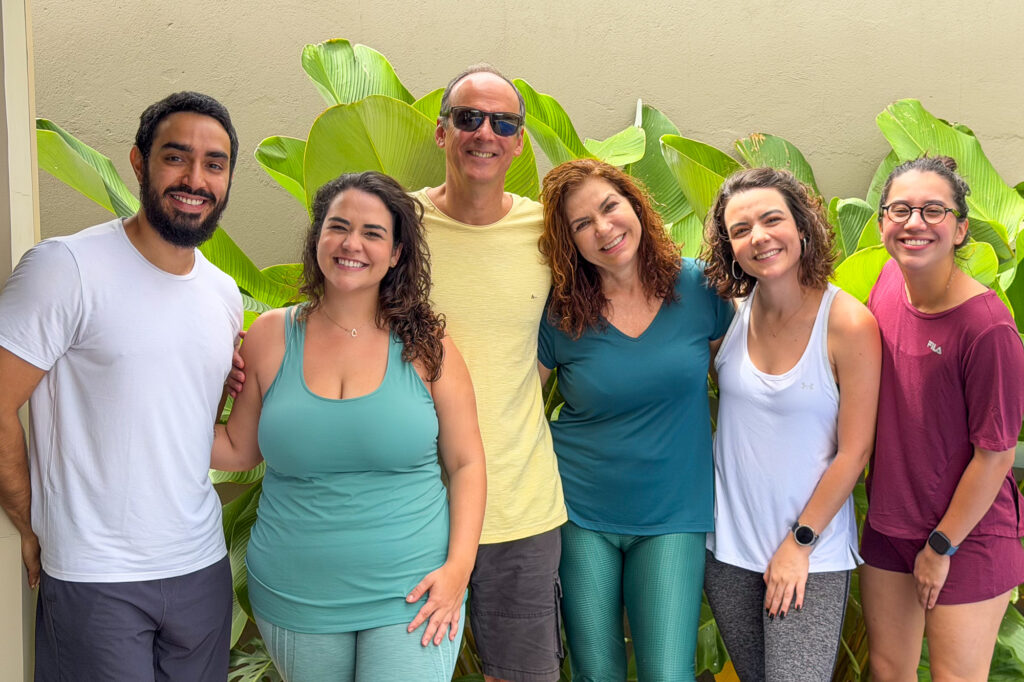Filipe Pires, Natália Caldeira, Dario Caldeira, Kennya Caldeira, Renata Caldeira e Laura Oliveira | Foto: Mariana Campos