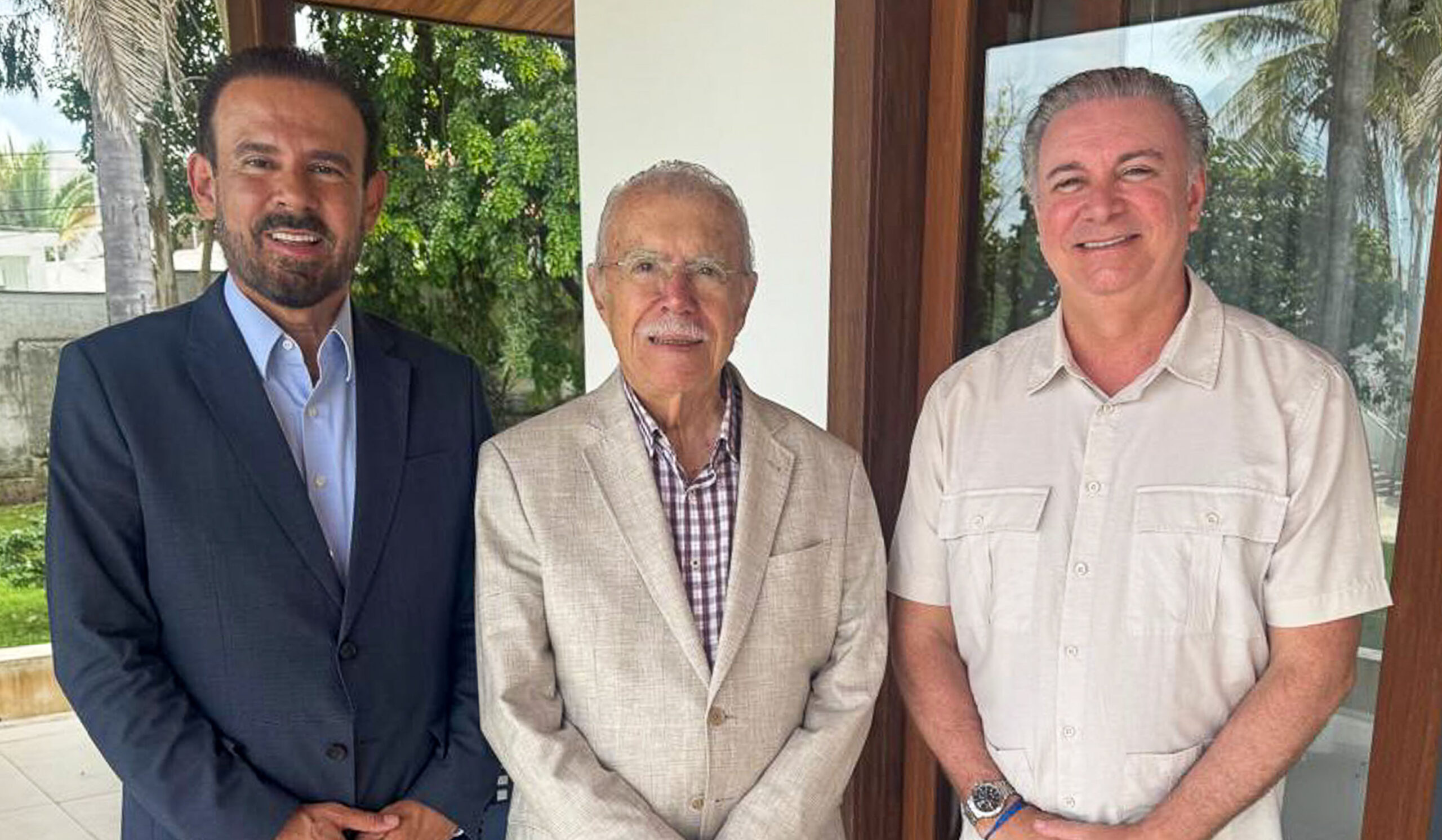 Raul Sabóia, o ex-presidente da República José Sarney e o presidente do TJMA Froz Sobrinho | Foto: Arquivo pessoal