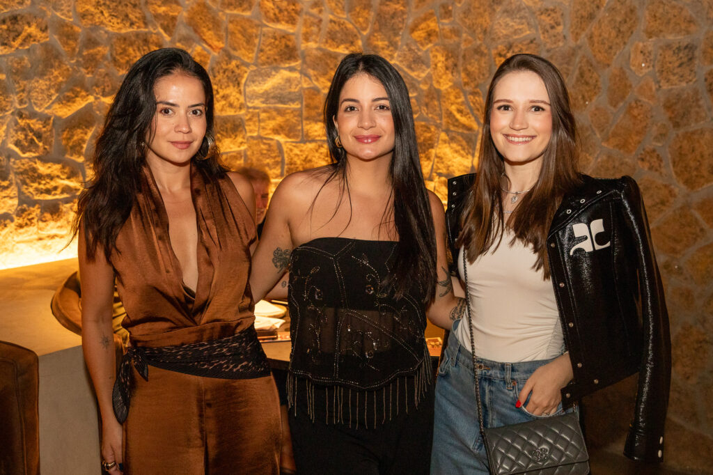 Mariana Pereira, Nathalia Araújo e Tannise Moura