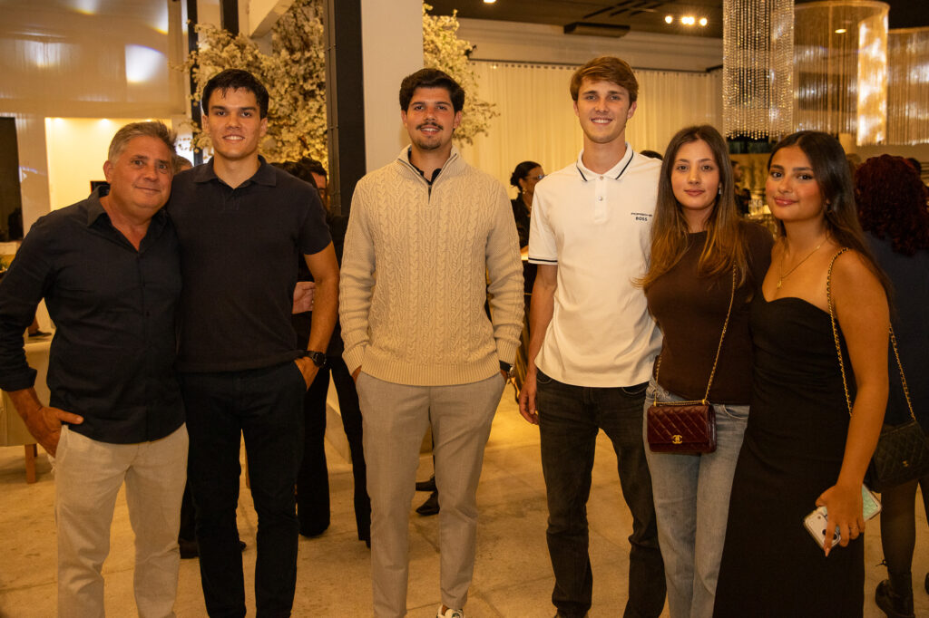 Gustavo Carvalho, Bruno de Thuin, Felipe de Thuin, Fernando Durães, Ana Clara Carvalho e Bruna Carvalho