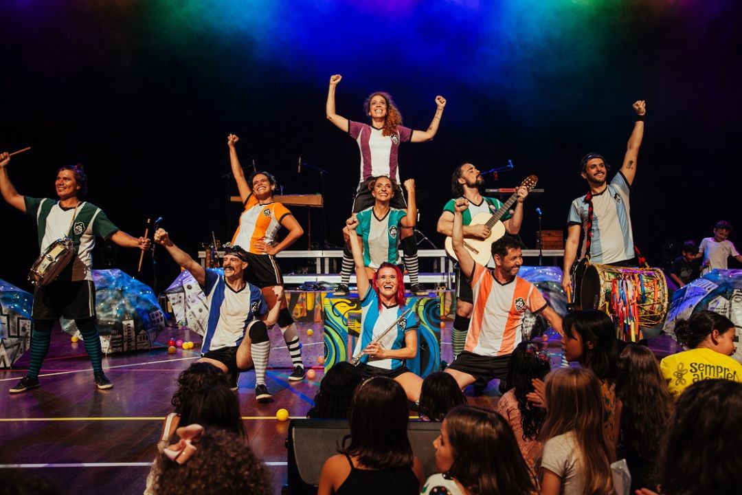 Fest Cerva ao Quadrado, exposições e espetáculo Os Saltimbancos movimentam a cena brasiliense