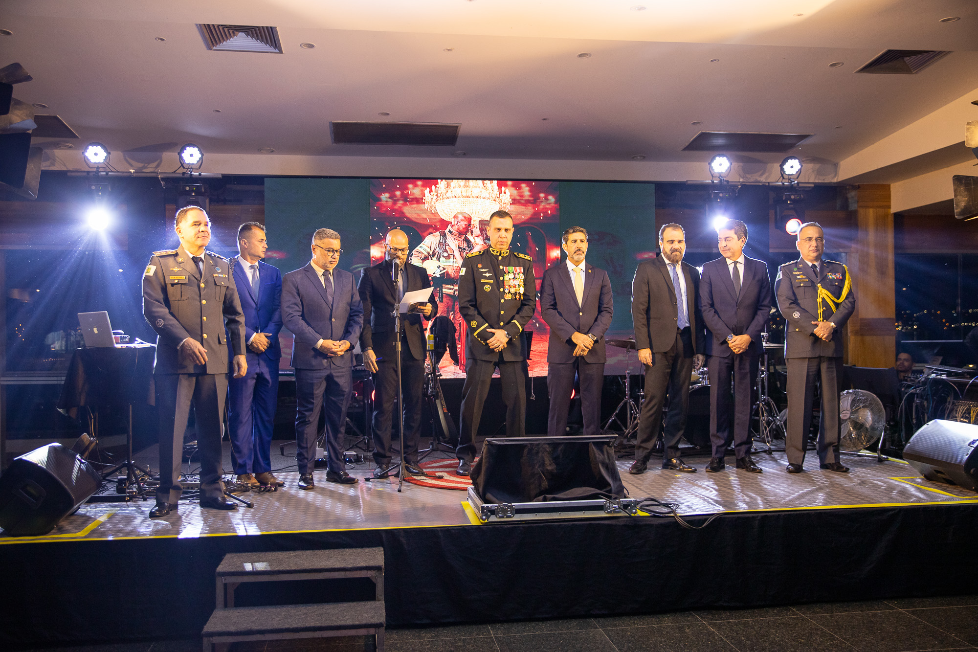 Baile de gala celebra 170 anos do Corpo de Bombeiros do DF - Viva Brasília - 
