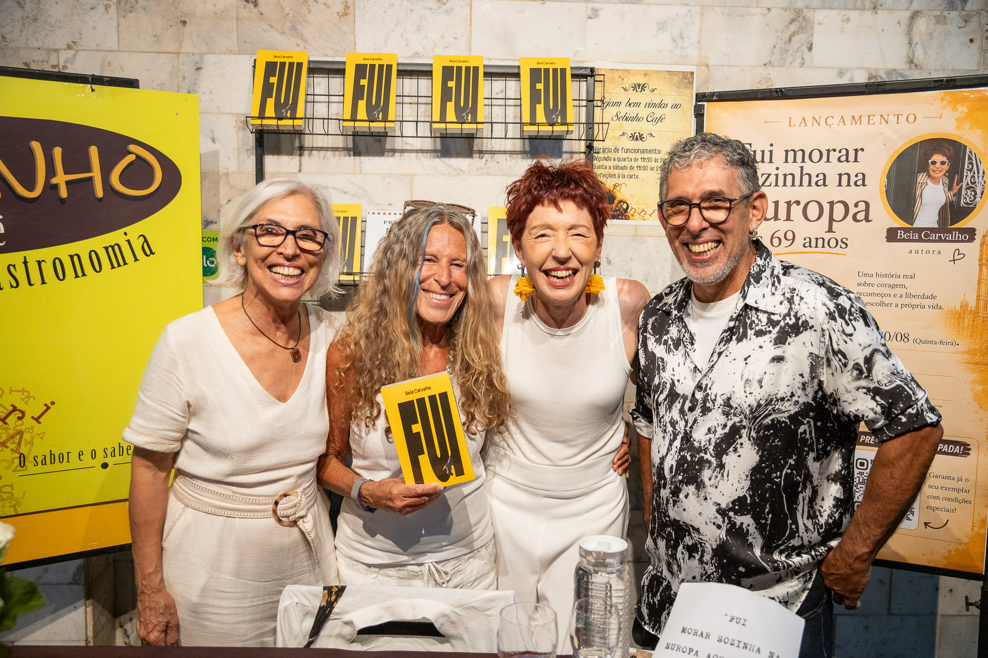 Beia Carvalho lança livro sobre recomeço aos 69 anos em noite de autógrafos no Sebinho - Viva Brasília - 